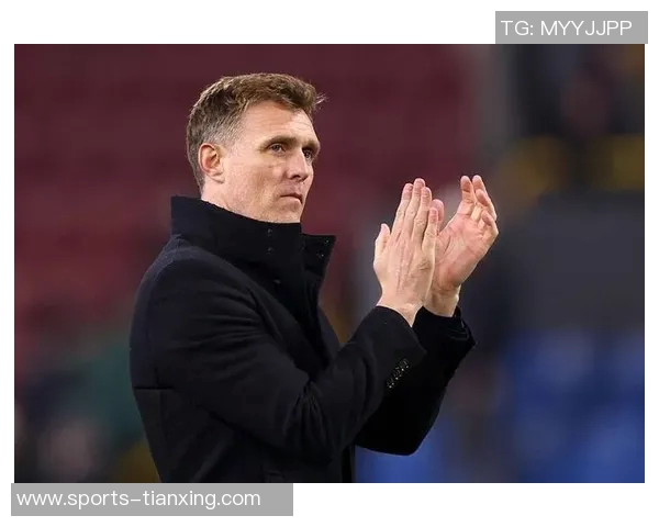 曼联总监看好索尔斯克亚重掌教鞭更衣室球员表示支持与欢迎